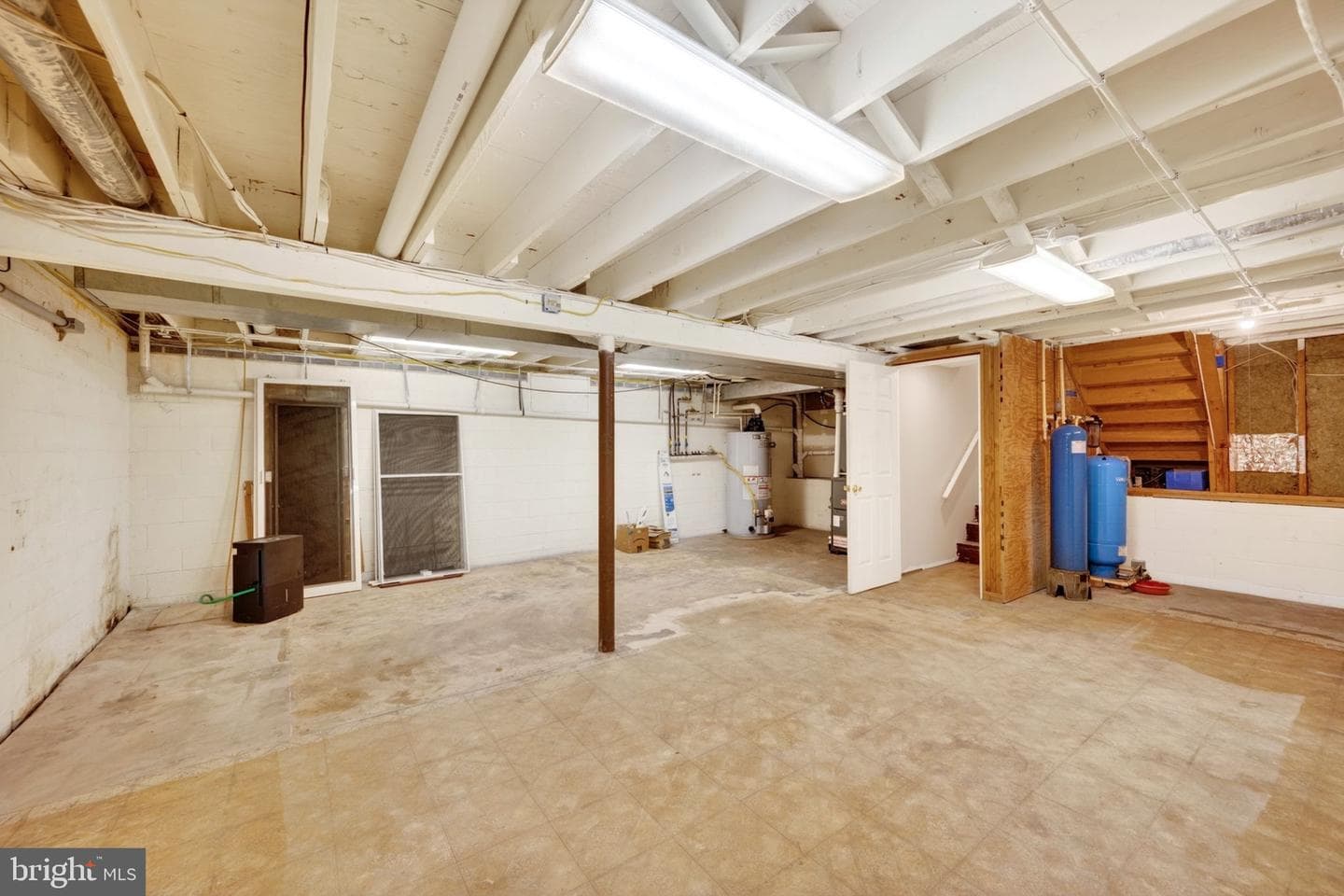 2130 Bellvale Road photo 39