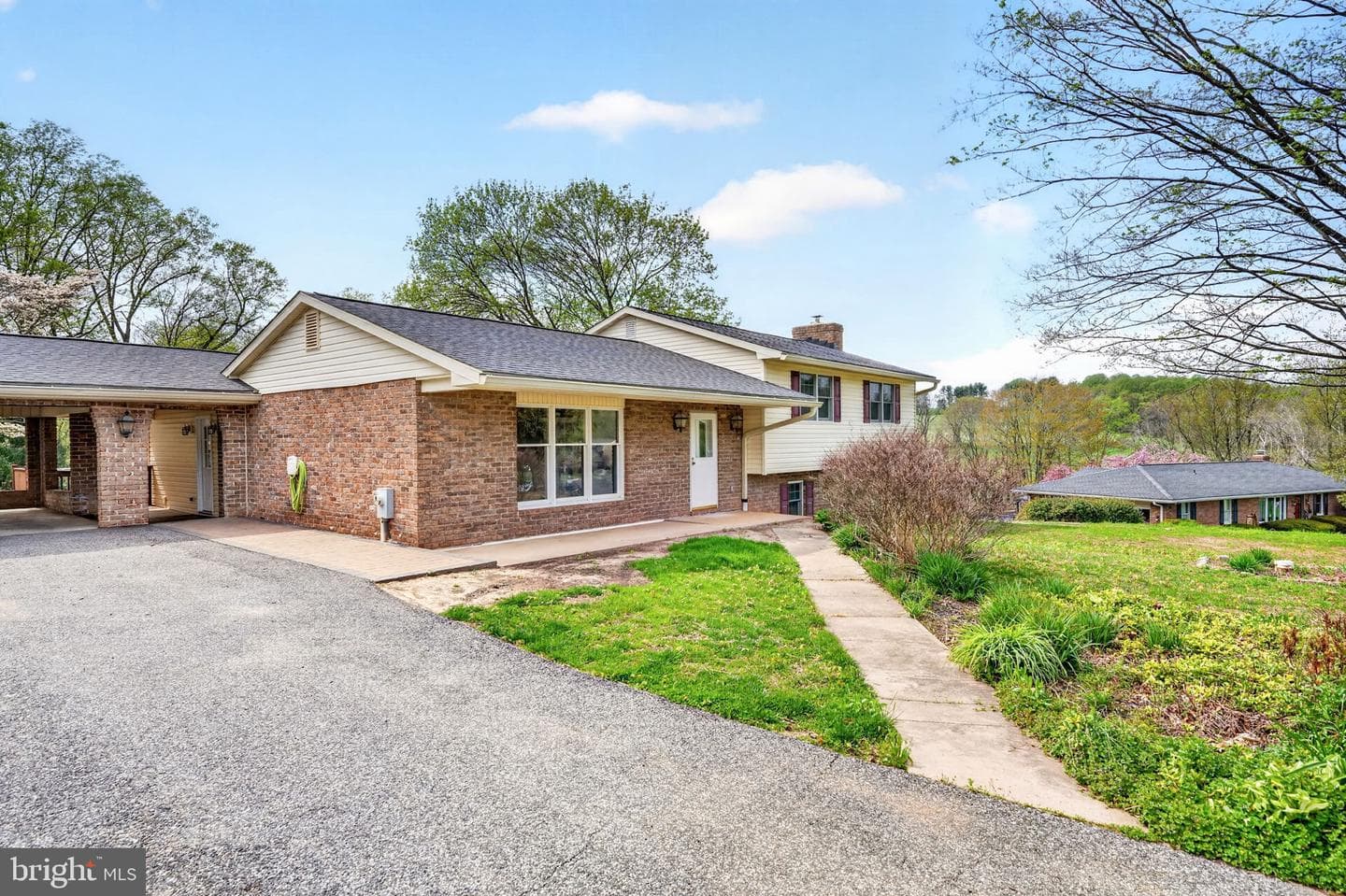 2130 Bellvale Road photo 53