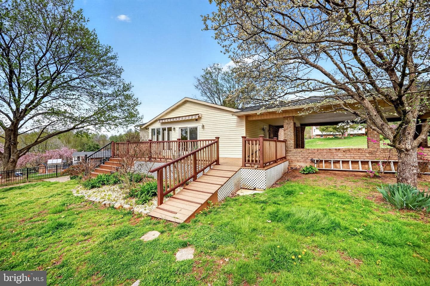 2130 Bellvale Road photo 57