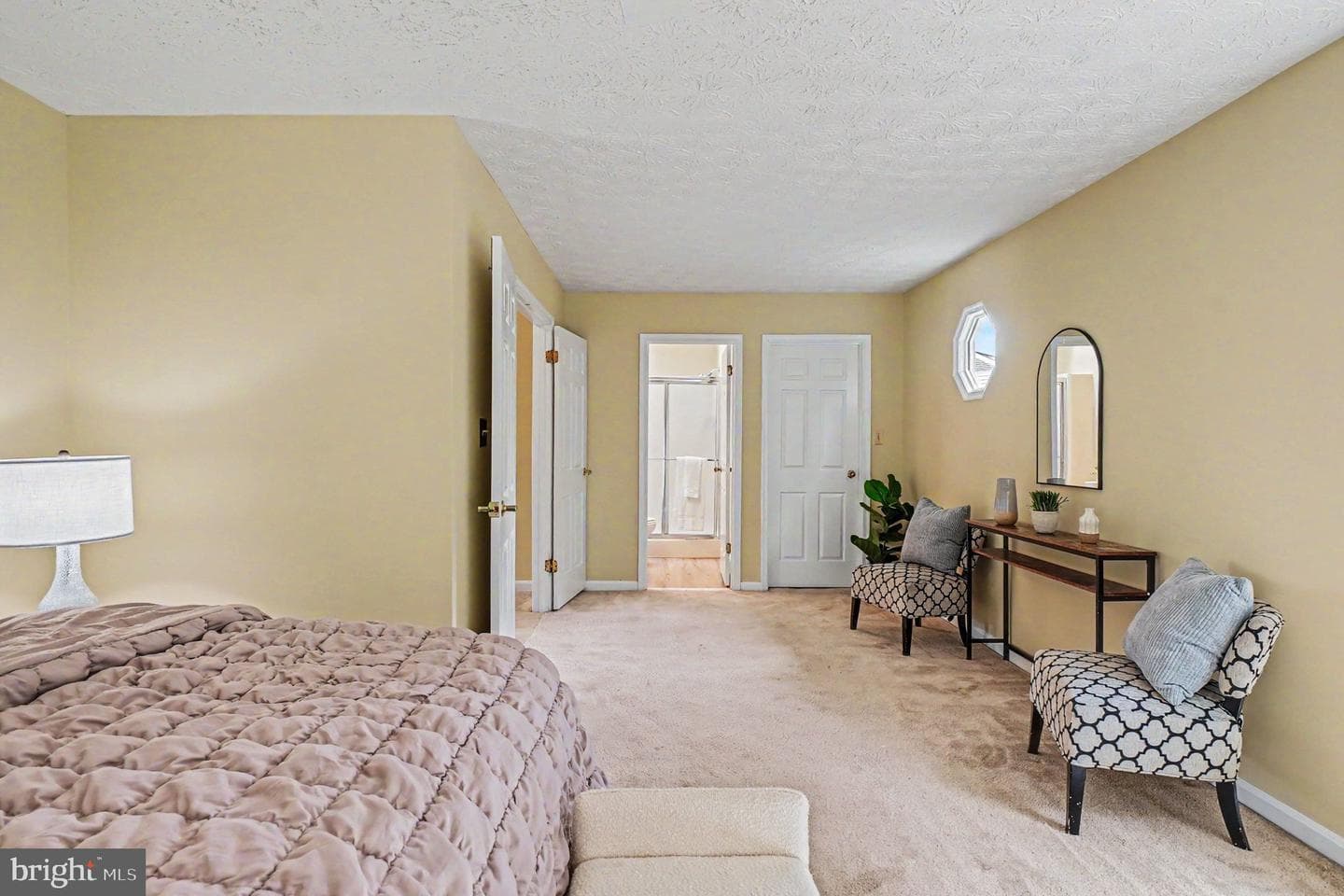 1562 Bentley Circle photo 24