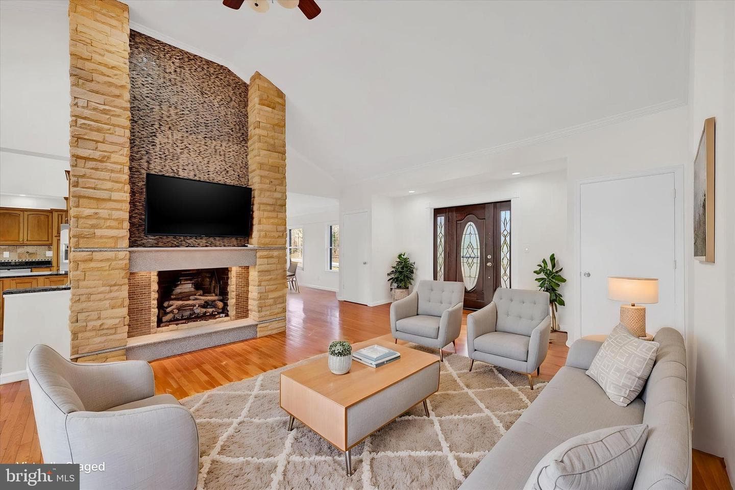 1809 Mitchell Drive photo 2