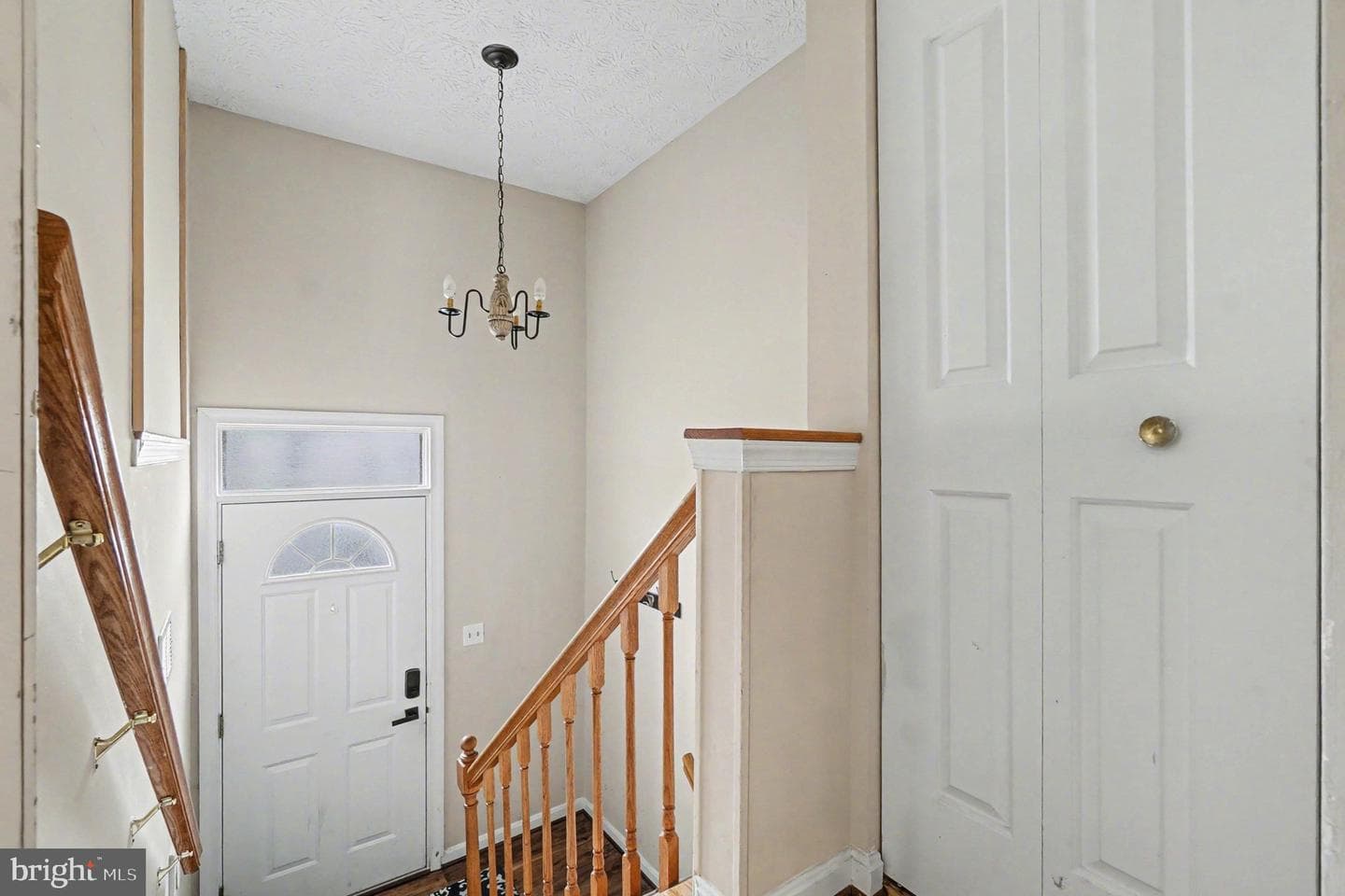 43 Oak Crest Court photo 2