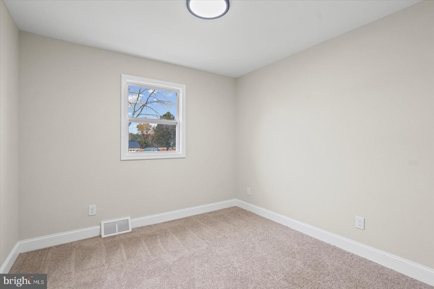 503 Glandel Court photo 41