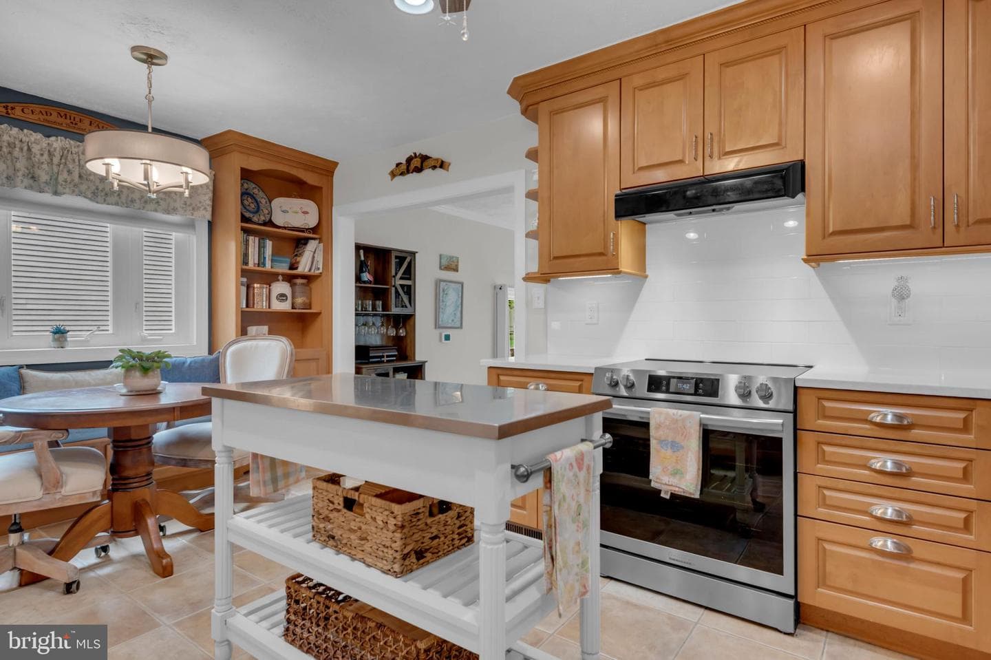 208 Yellow Brick Court photo 11