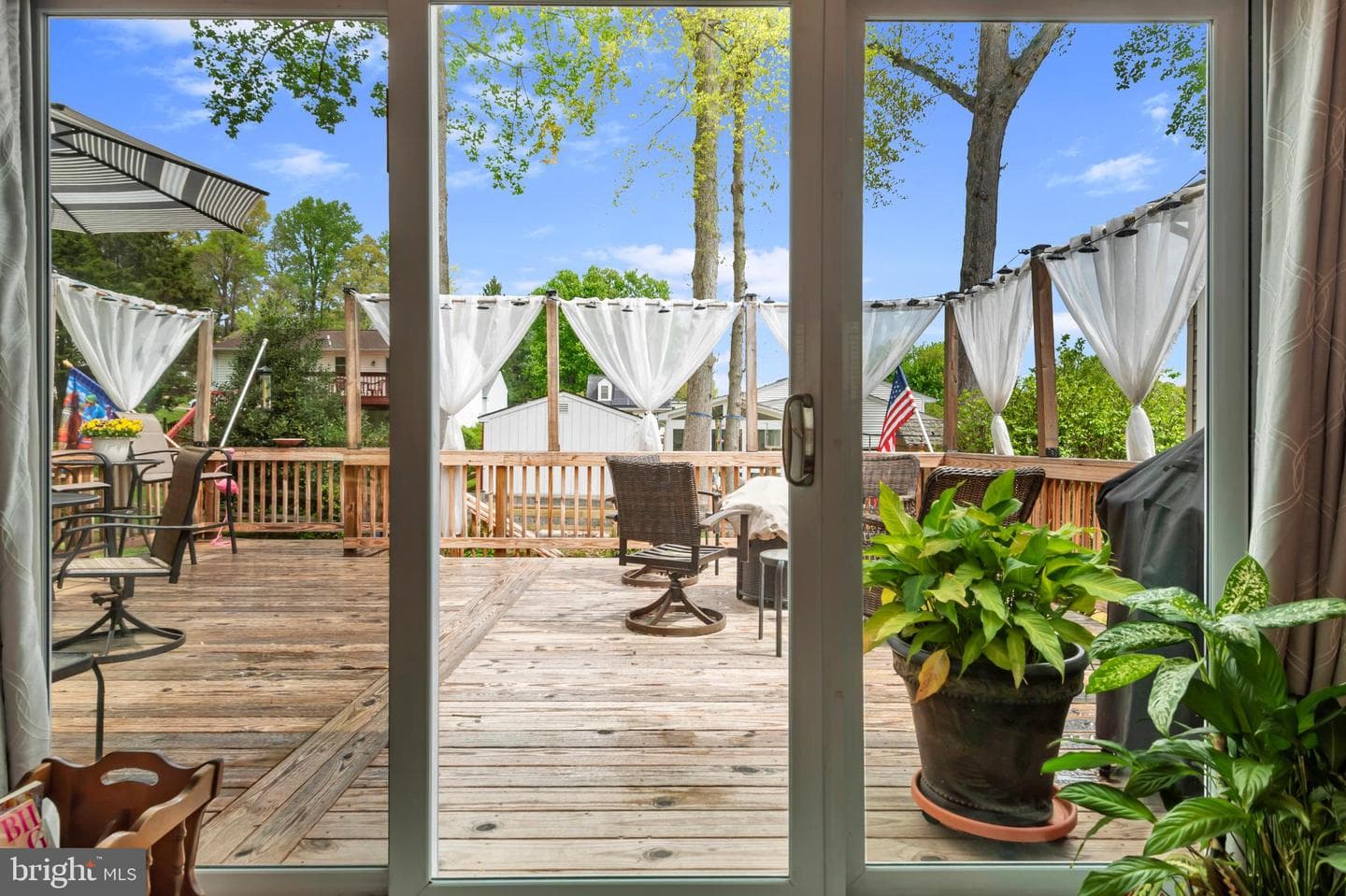 208 Yellow Brick Court photo 2