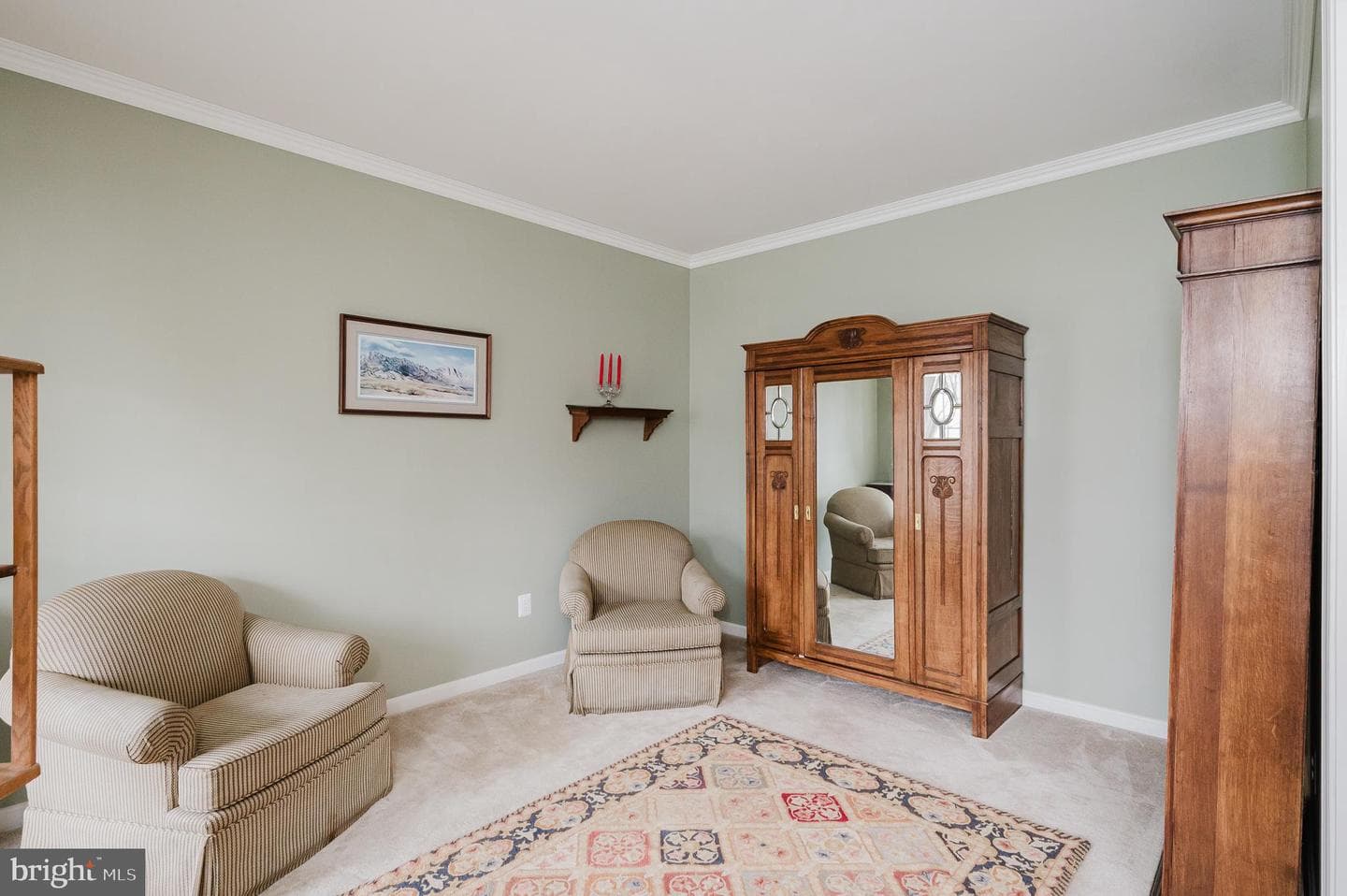 555 Beards Hill Road photo 10