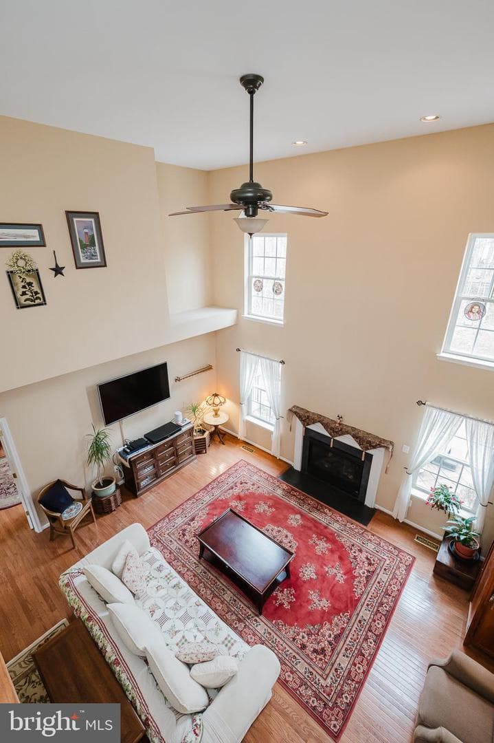 555 Beards Hill Road photo 50