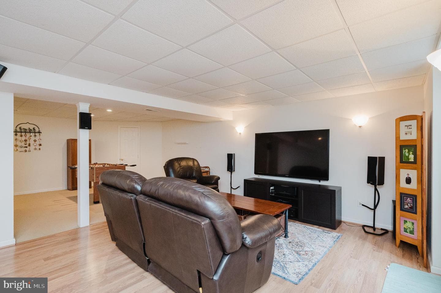 555 Beards Hill Road photo 78