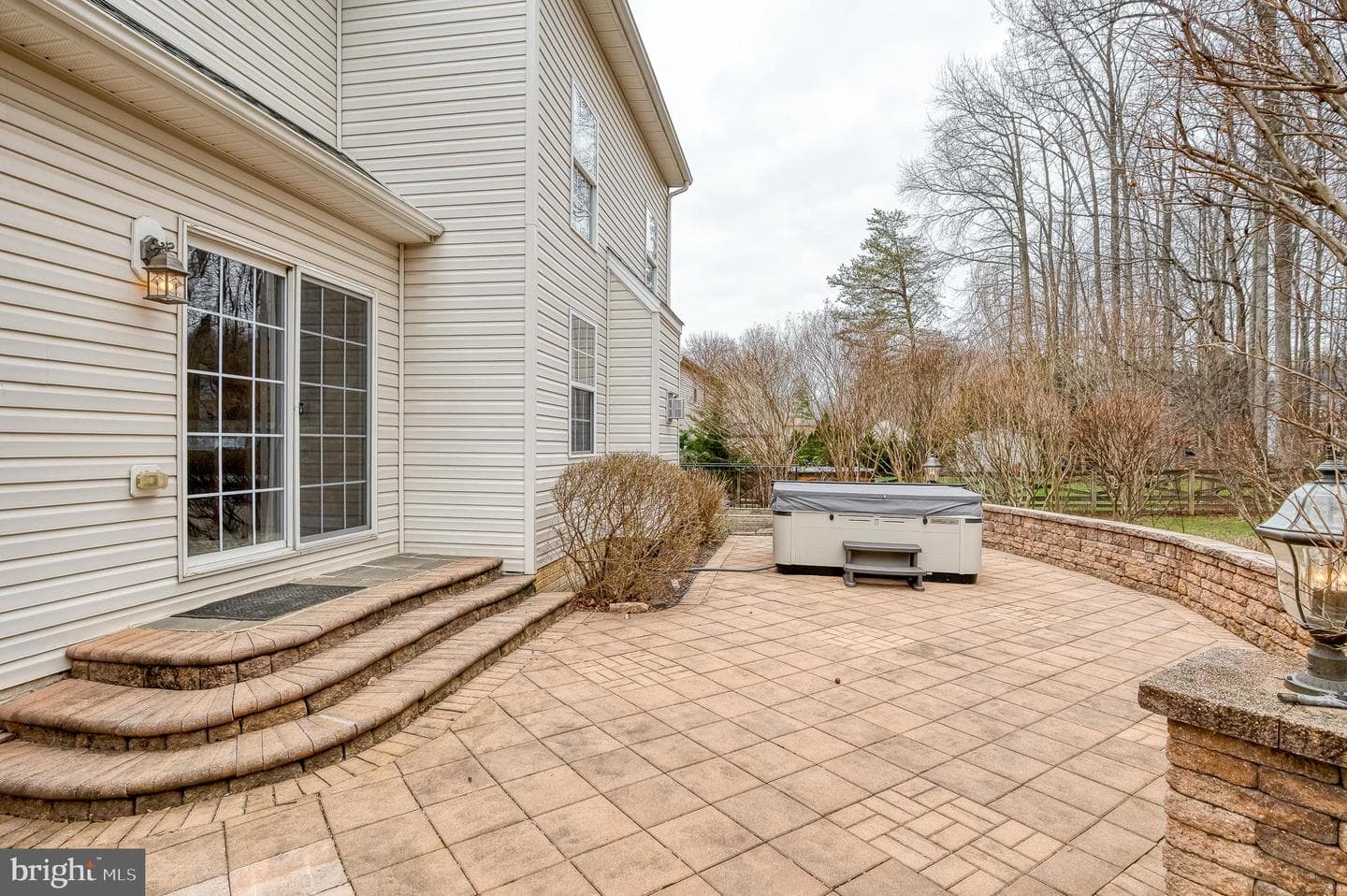555 Beards Hill Road photo 86