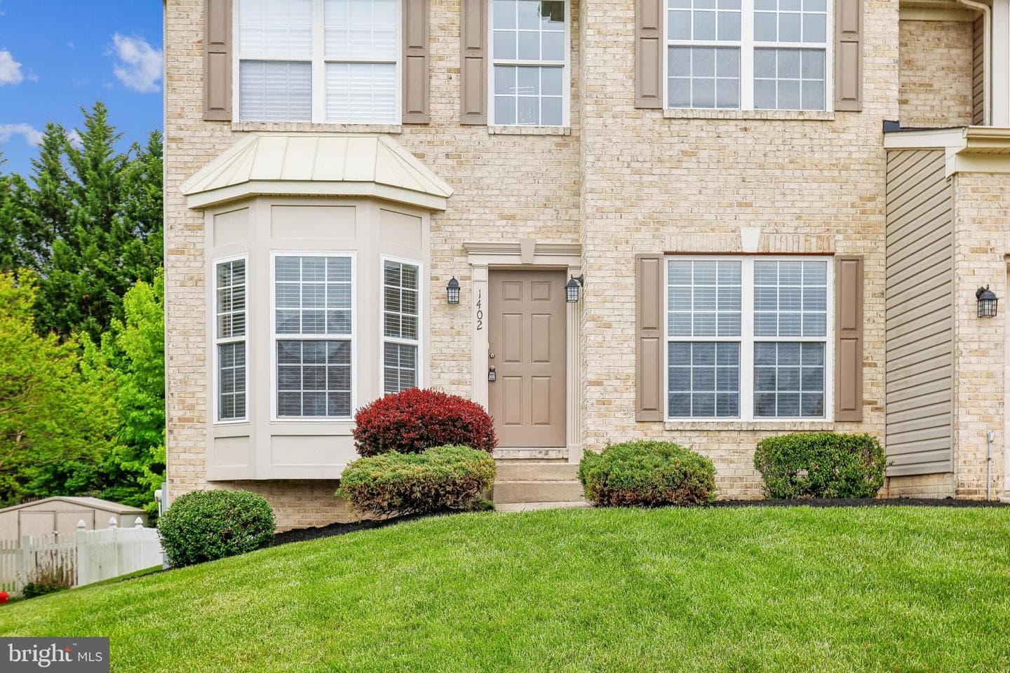 1402 Hilscher Court photo 2