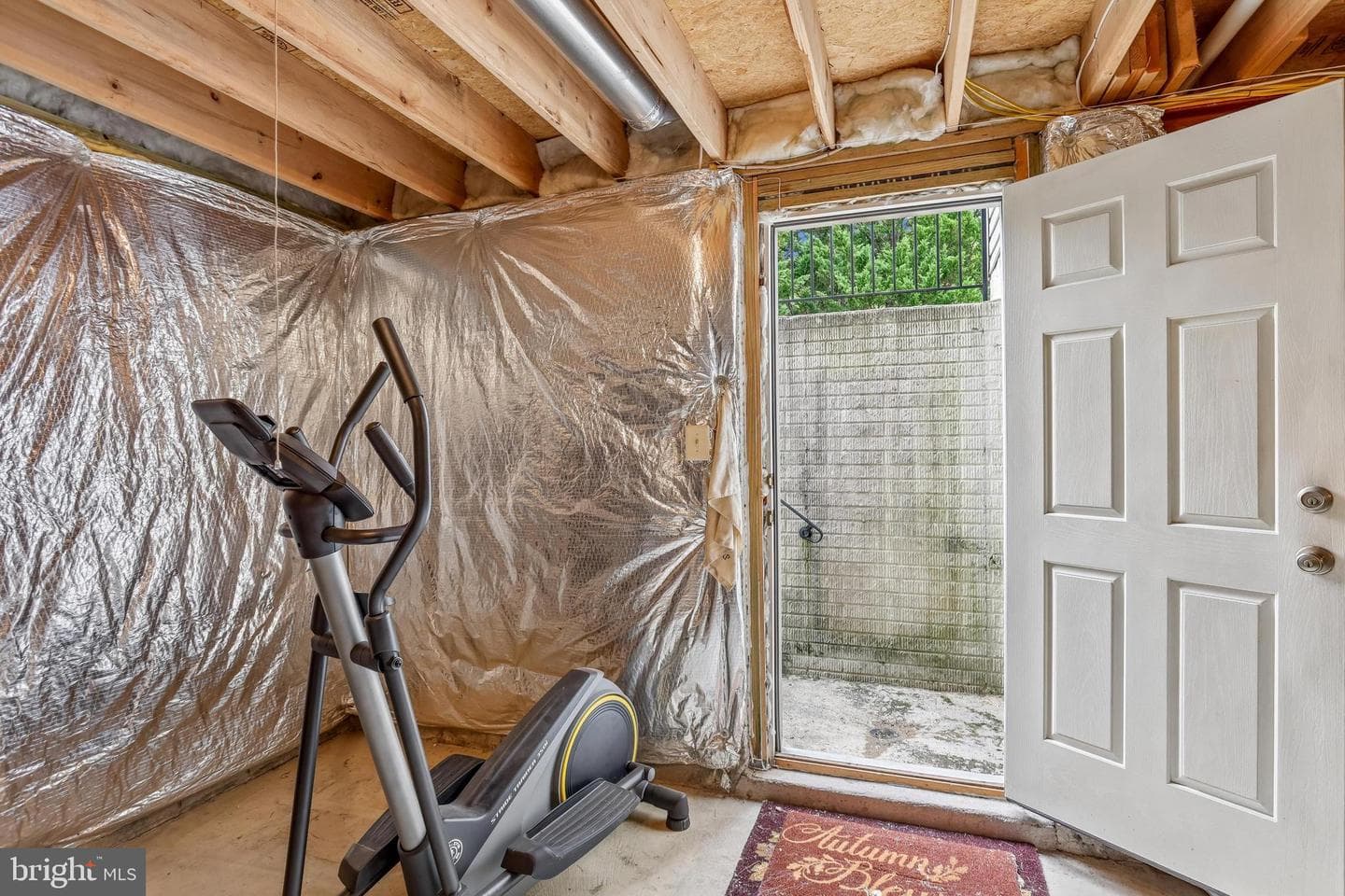 1402 Hilscher Court photo 33