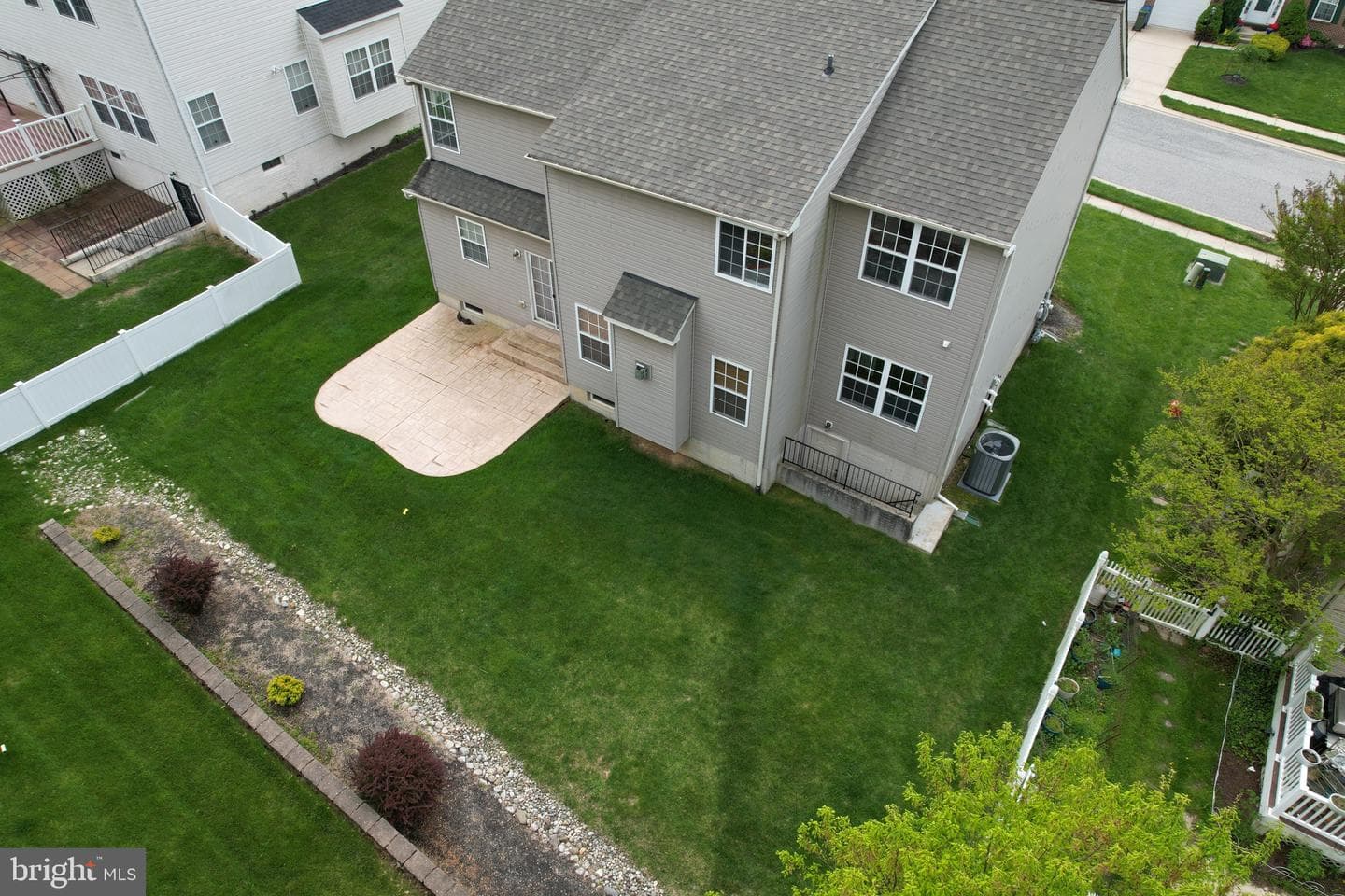 1402 Hilscher Court photo 38
