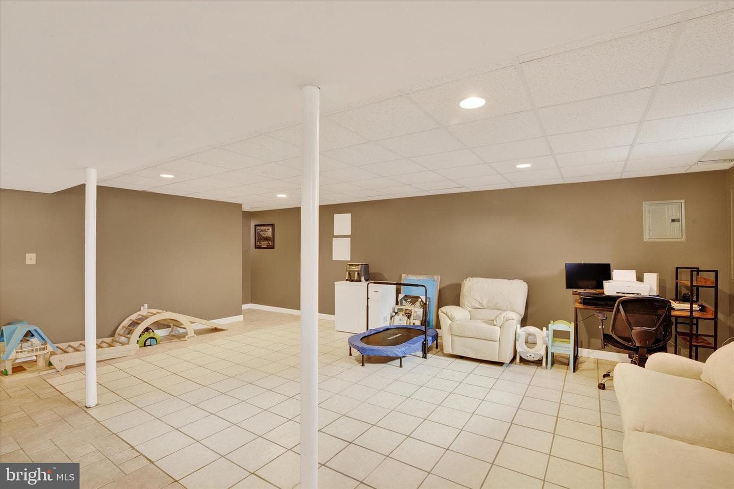 1991 Hill View Court photo 23