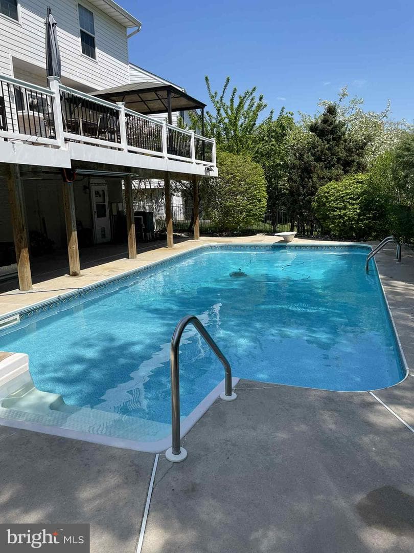 1991 Hill View Court photo 4