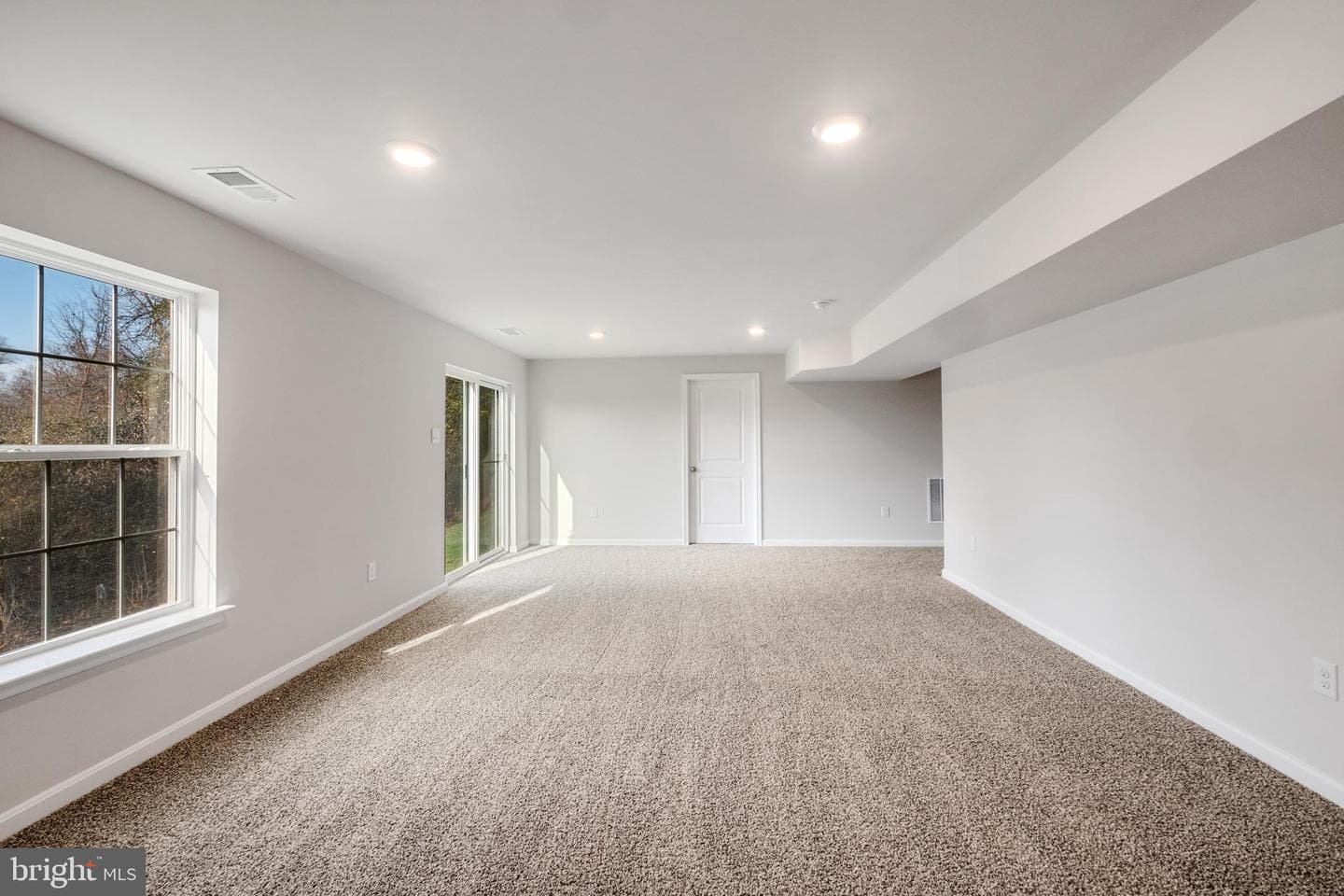 802 Hyssop Court photo 21