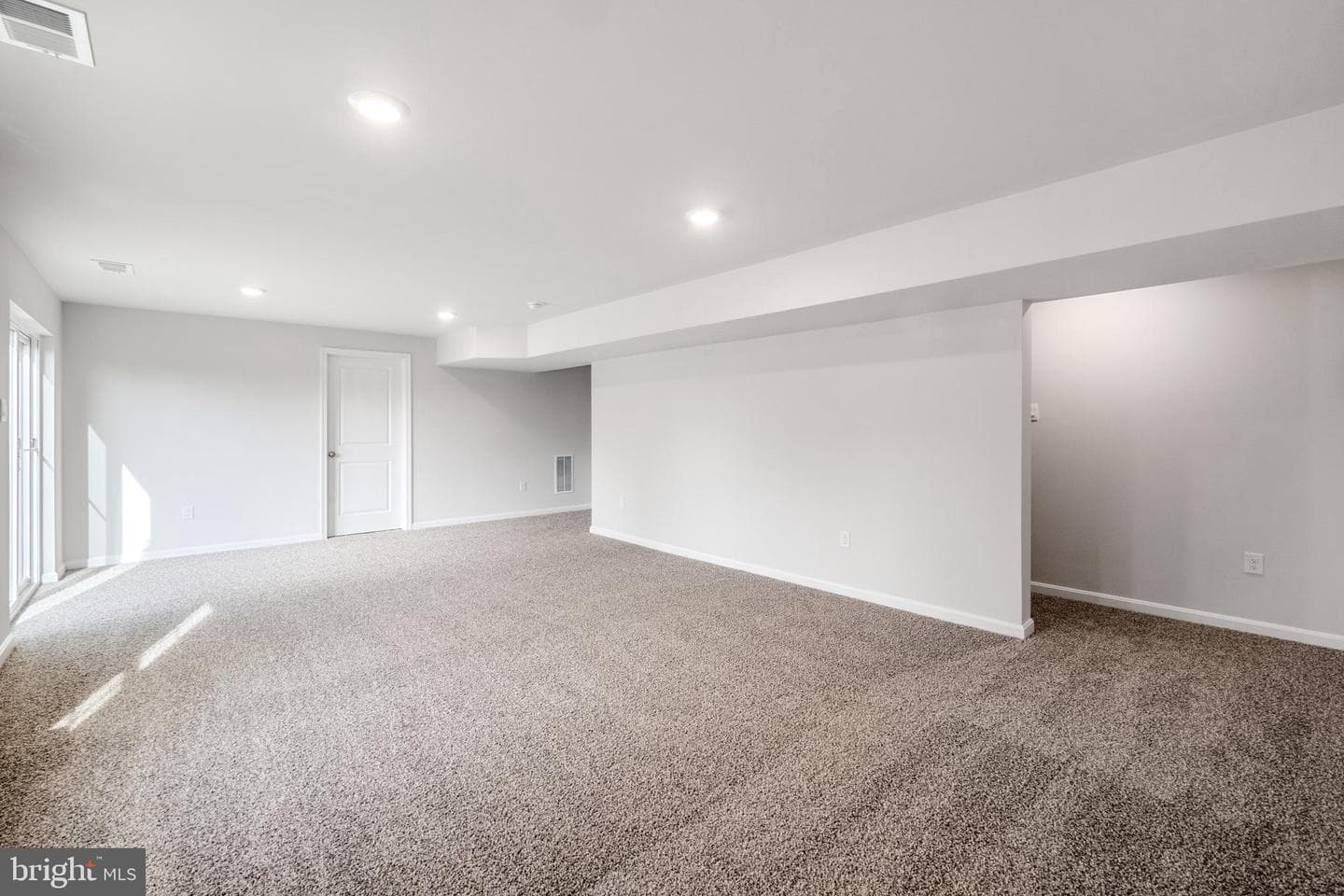 802 Hyssop Court photo 23