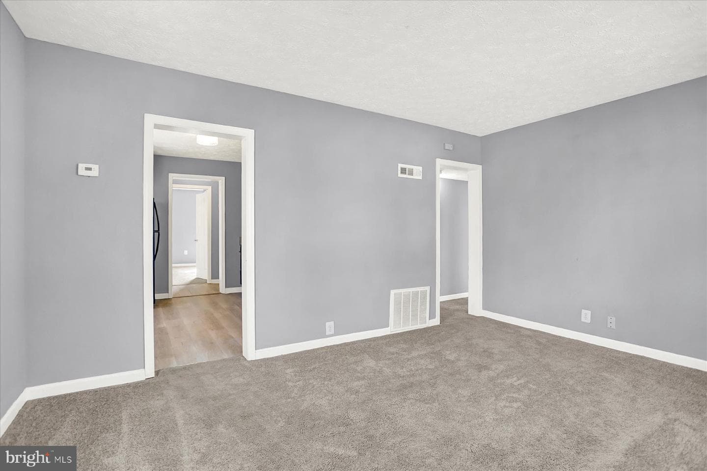 70 Swan Street photo 8
