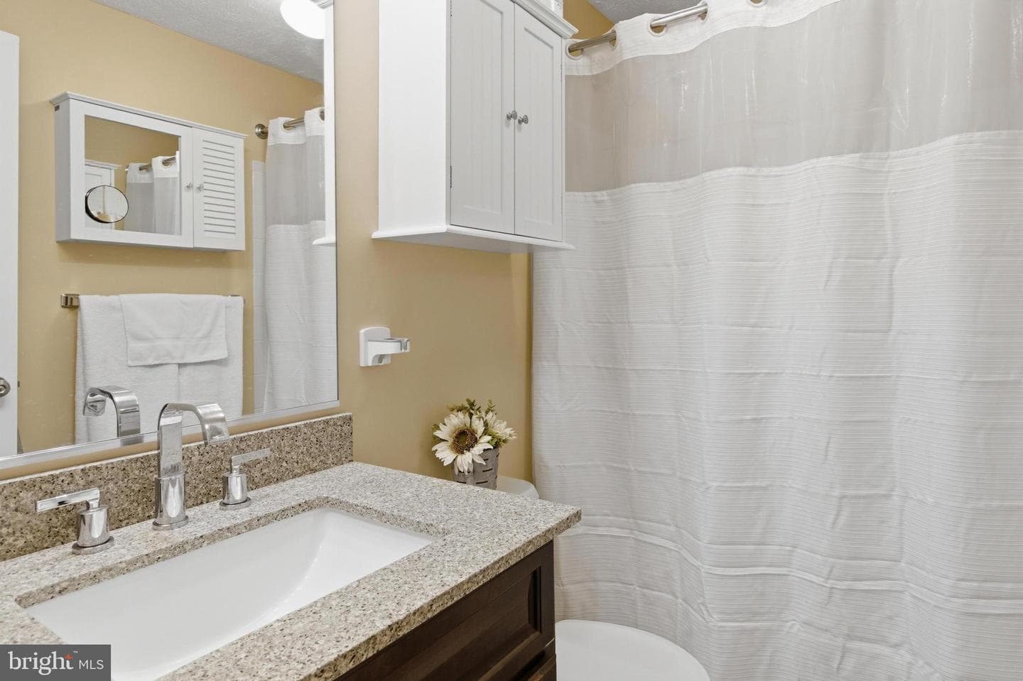 998 Jessicas Court #2 photo 18