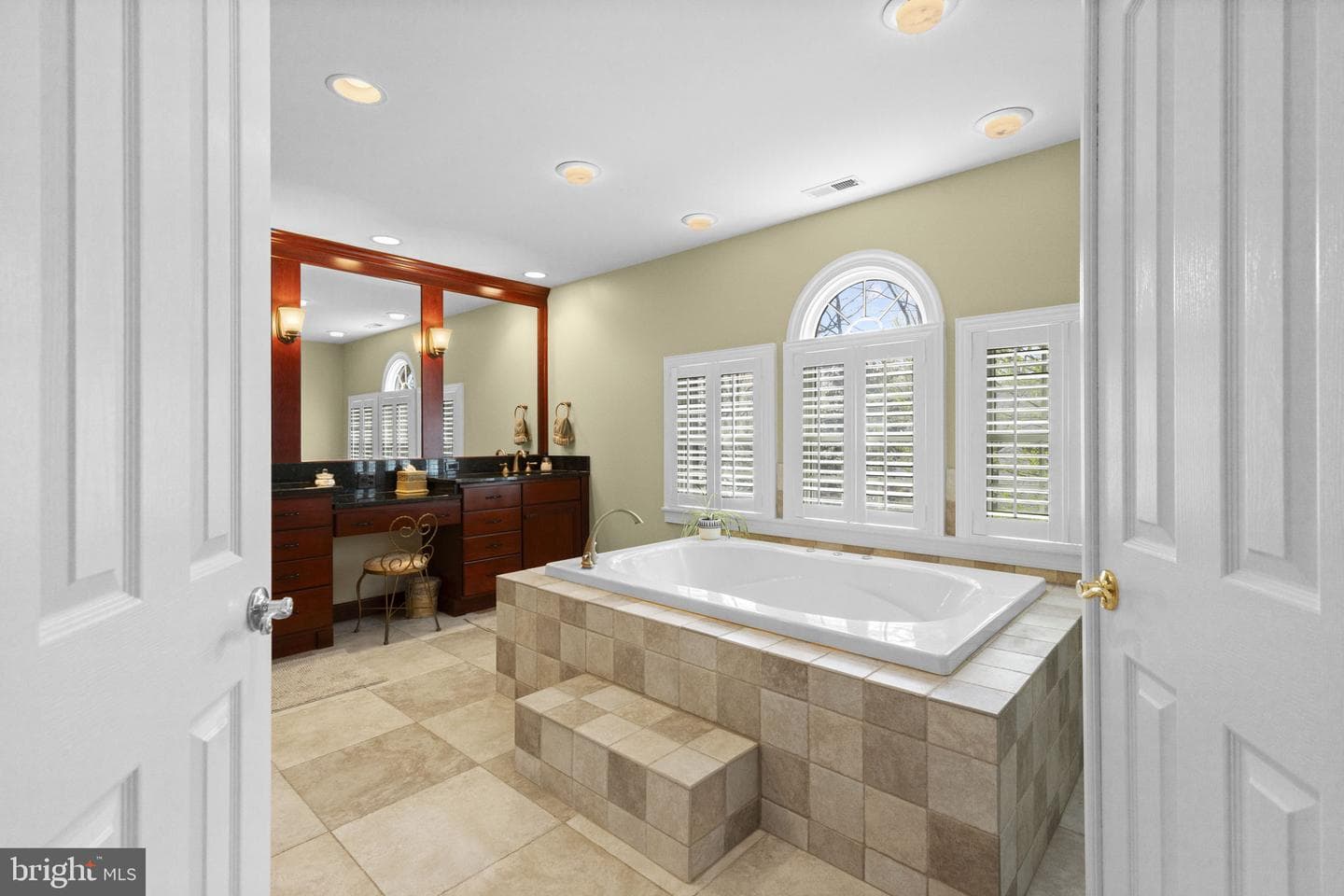 1406 Tayside Way photo 43