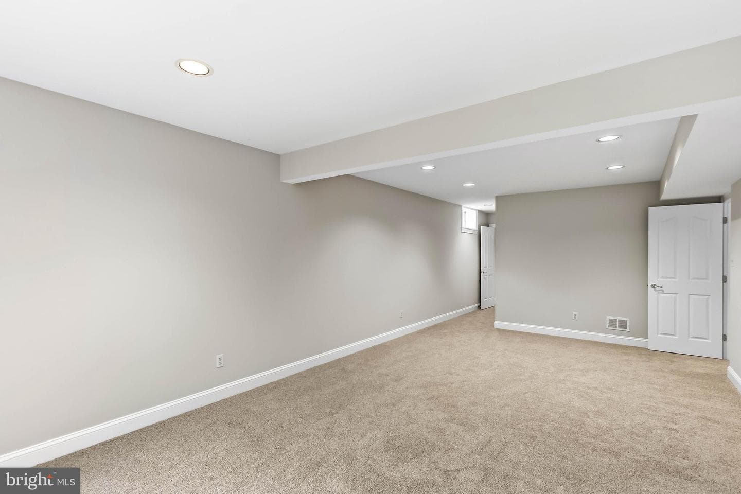 1406 Tayside Way photo 64