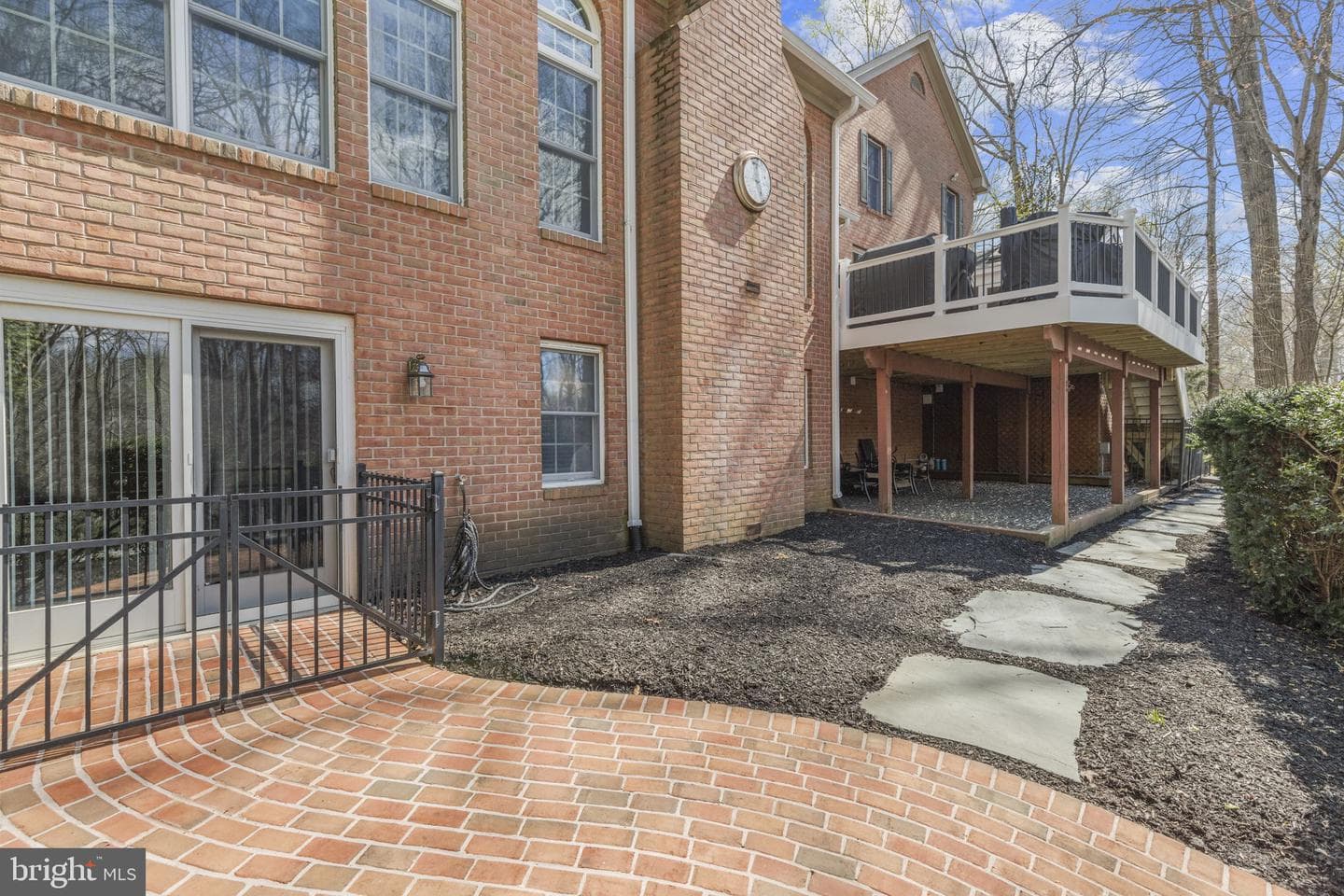 1406 Tayside Way photo 84