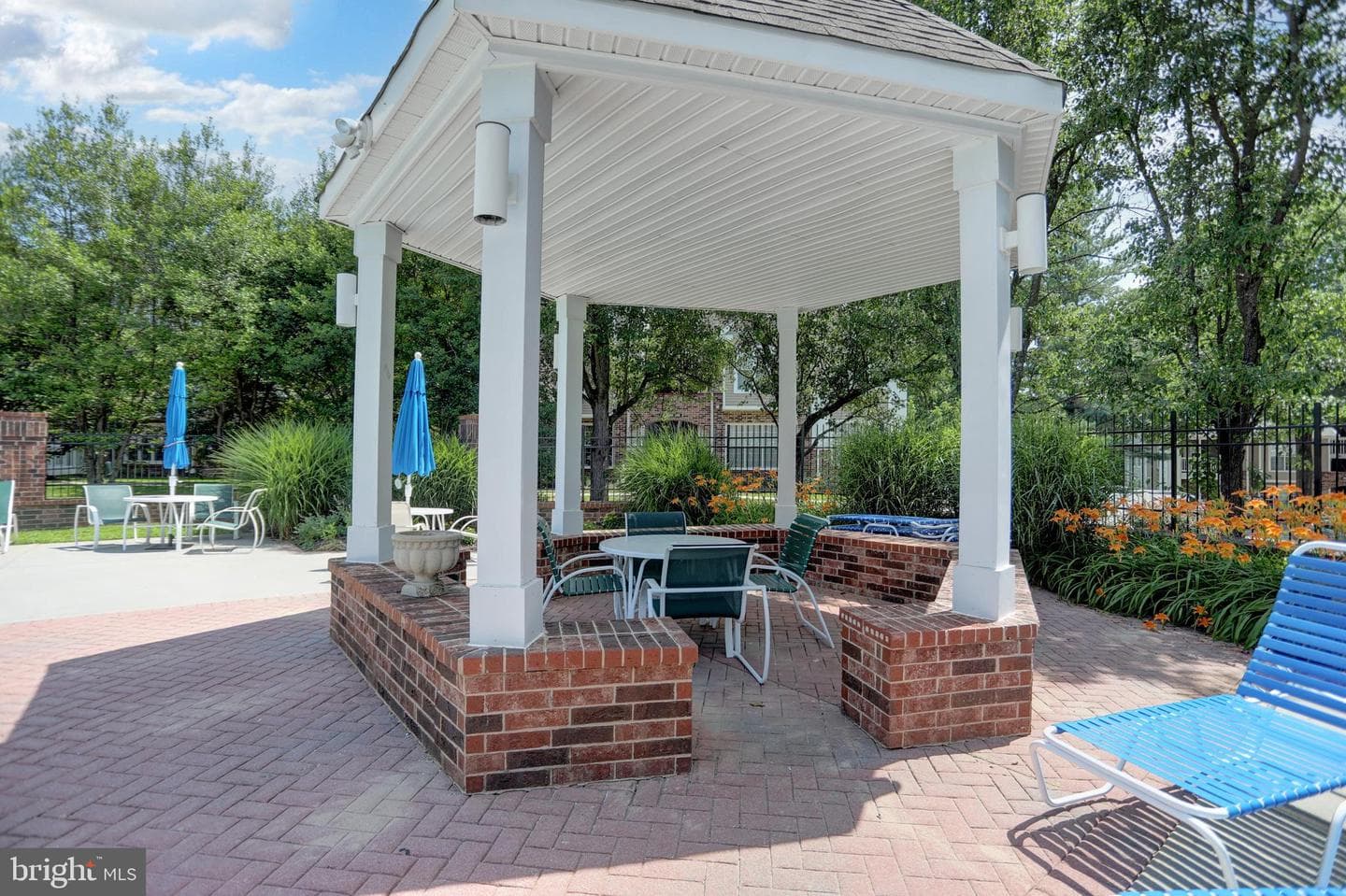 601 Thames Way #601-E photo 44