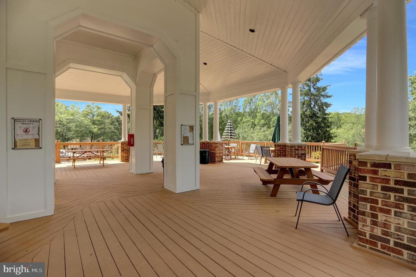 601 Thames Way #601-E photo 46