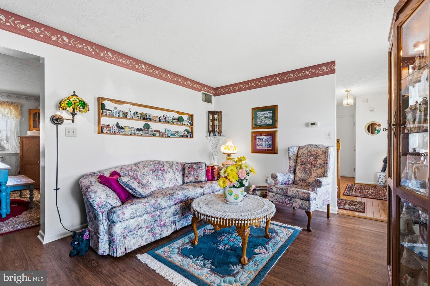 709 Huntington Way photo 6