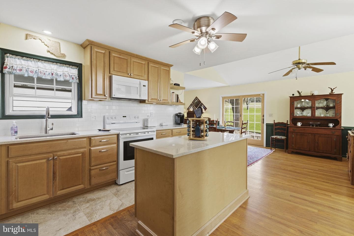 3831 Wilkinson Road photo 6