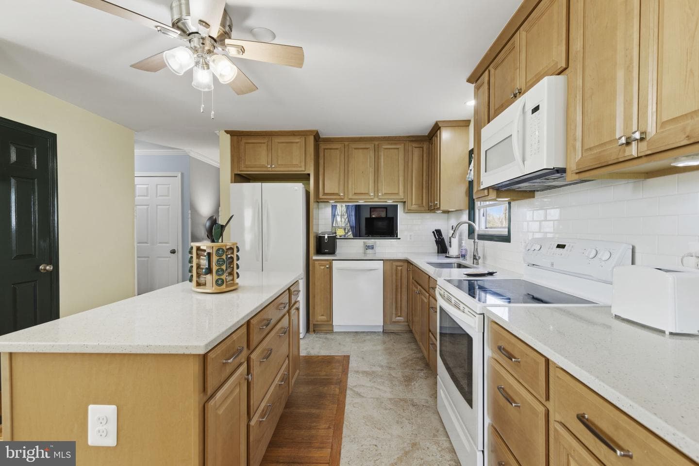 3831 Wilkinson Road photo 7