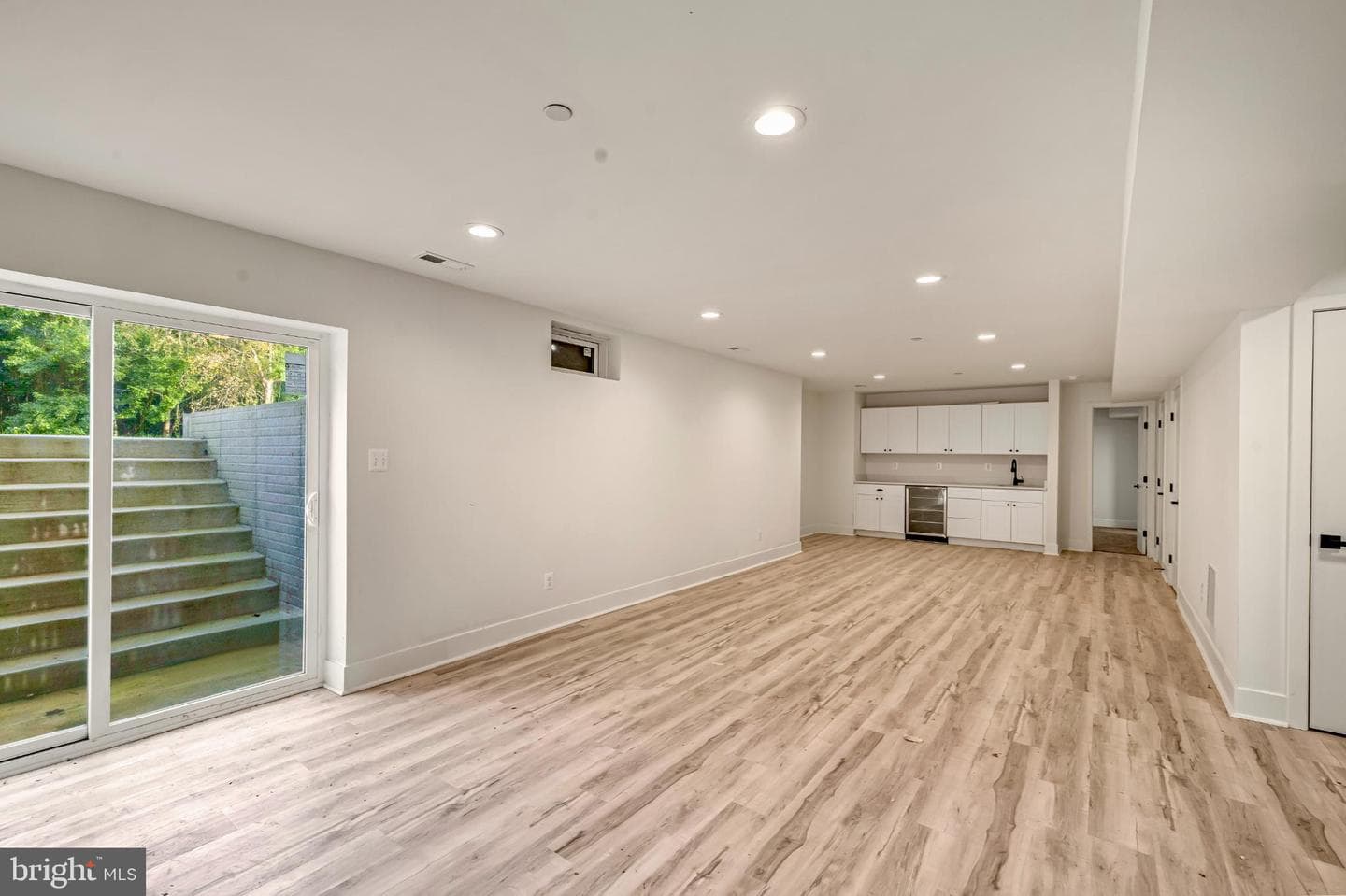 1909 Mitchell Drive photo 11