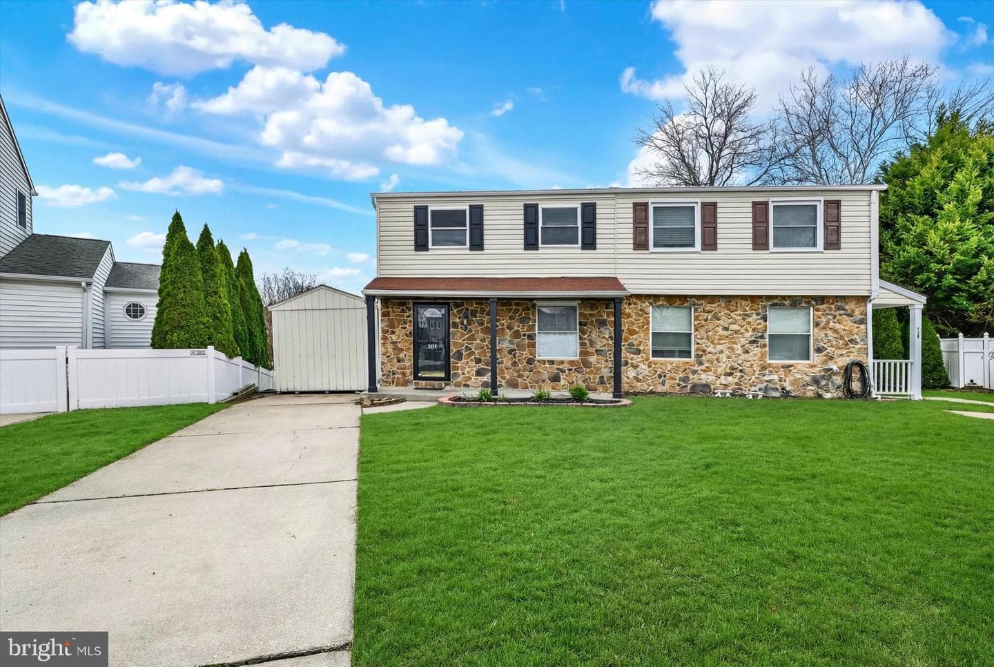128 Ravenswood Court photo 4