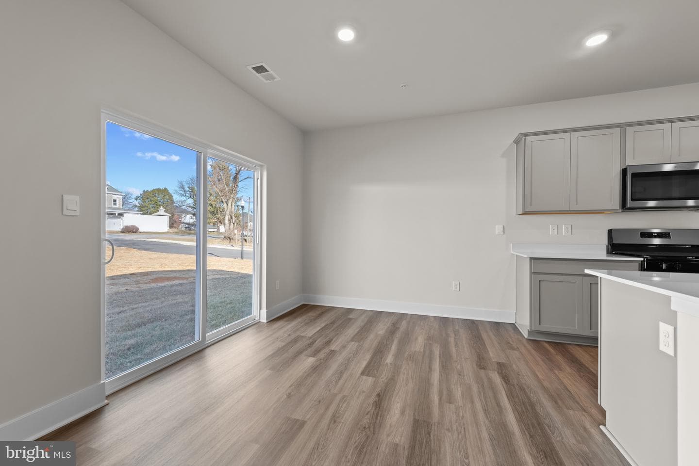 801 Hyssop Court photo 13