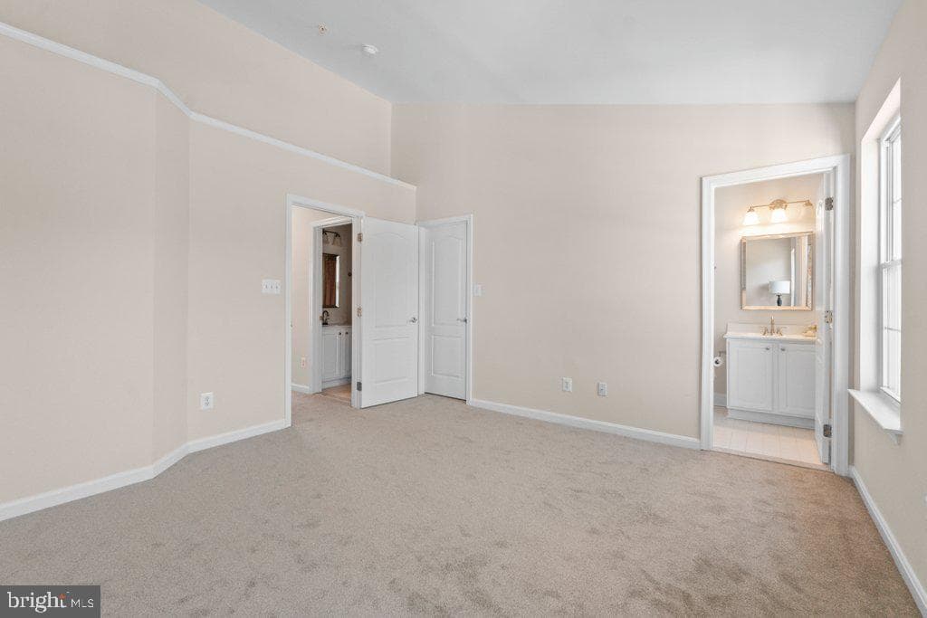 589 Kirkcaldy Way photo 28