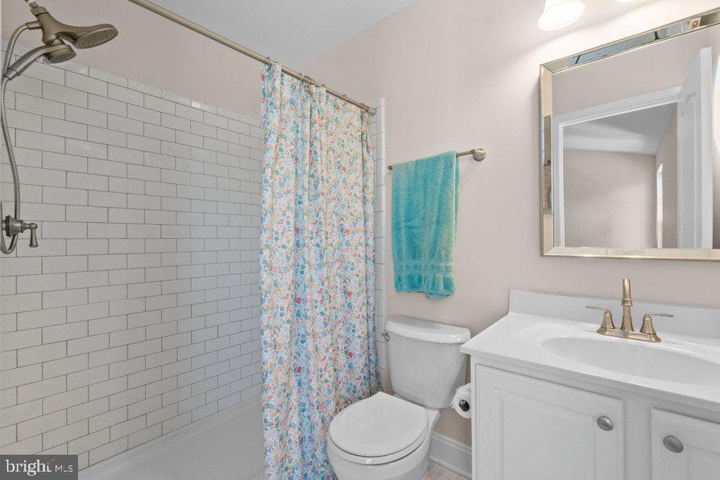 589 Kirkcaldy Way photo 29