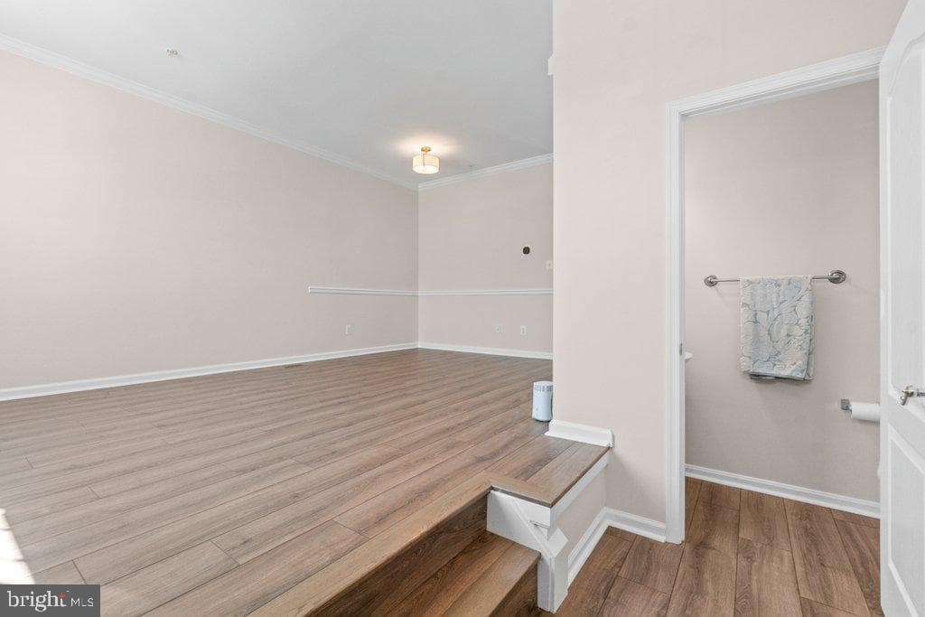 589 Kirkcaldy Way photo 6
