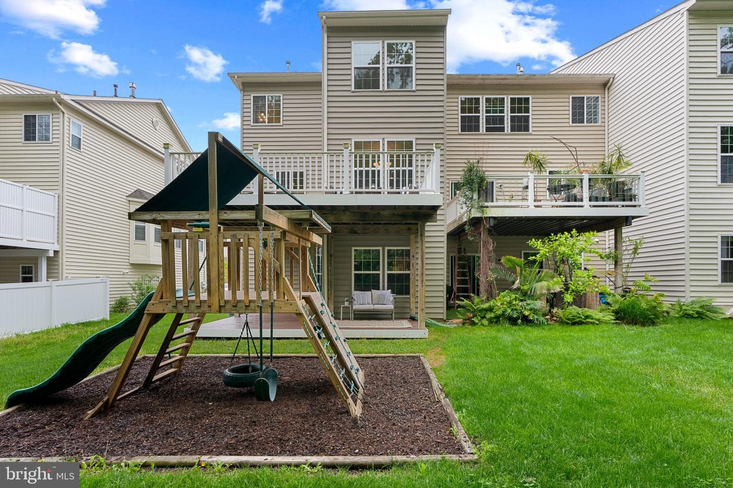 232 Mohegan Drive photo 32