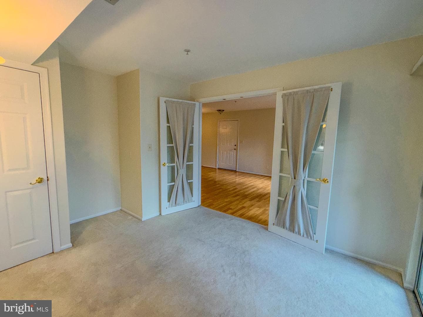 302 Canterbury Road #302-J photo 25
