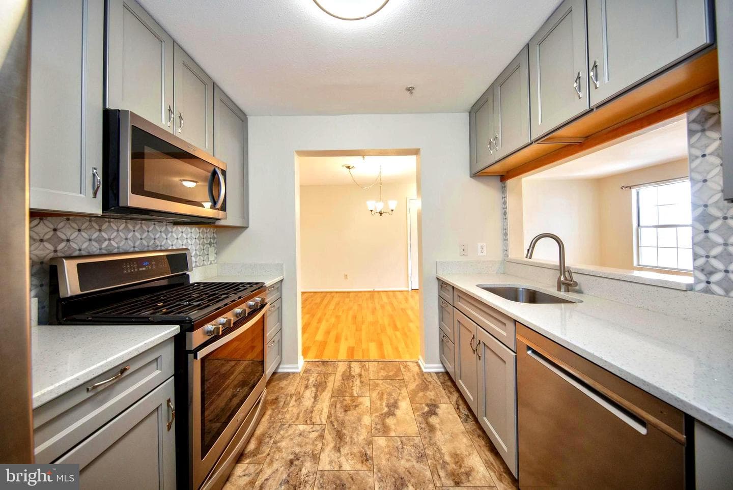 302 Canterbury Road #302-J photo 6