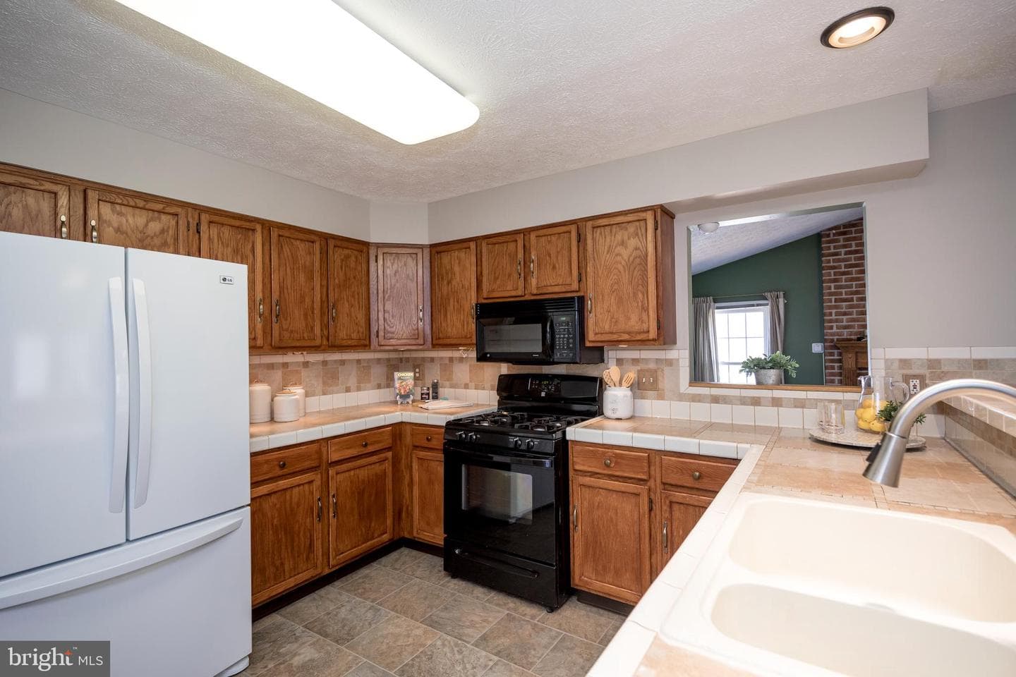 2802 Haddaway Court photo 11