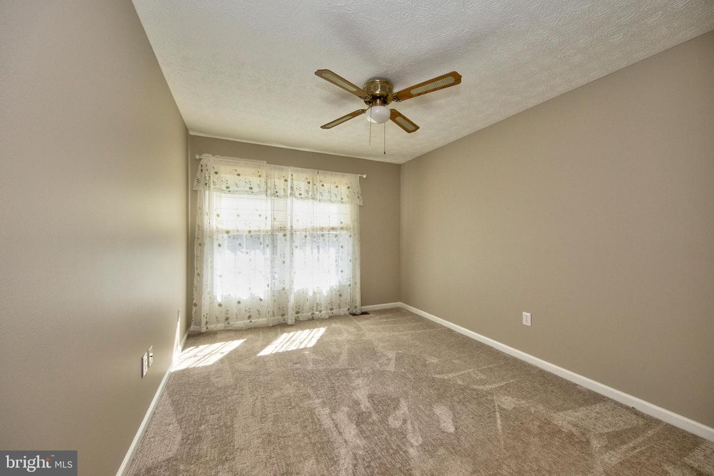 2802 Haddaway Court photo 32