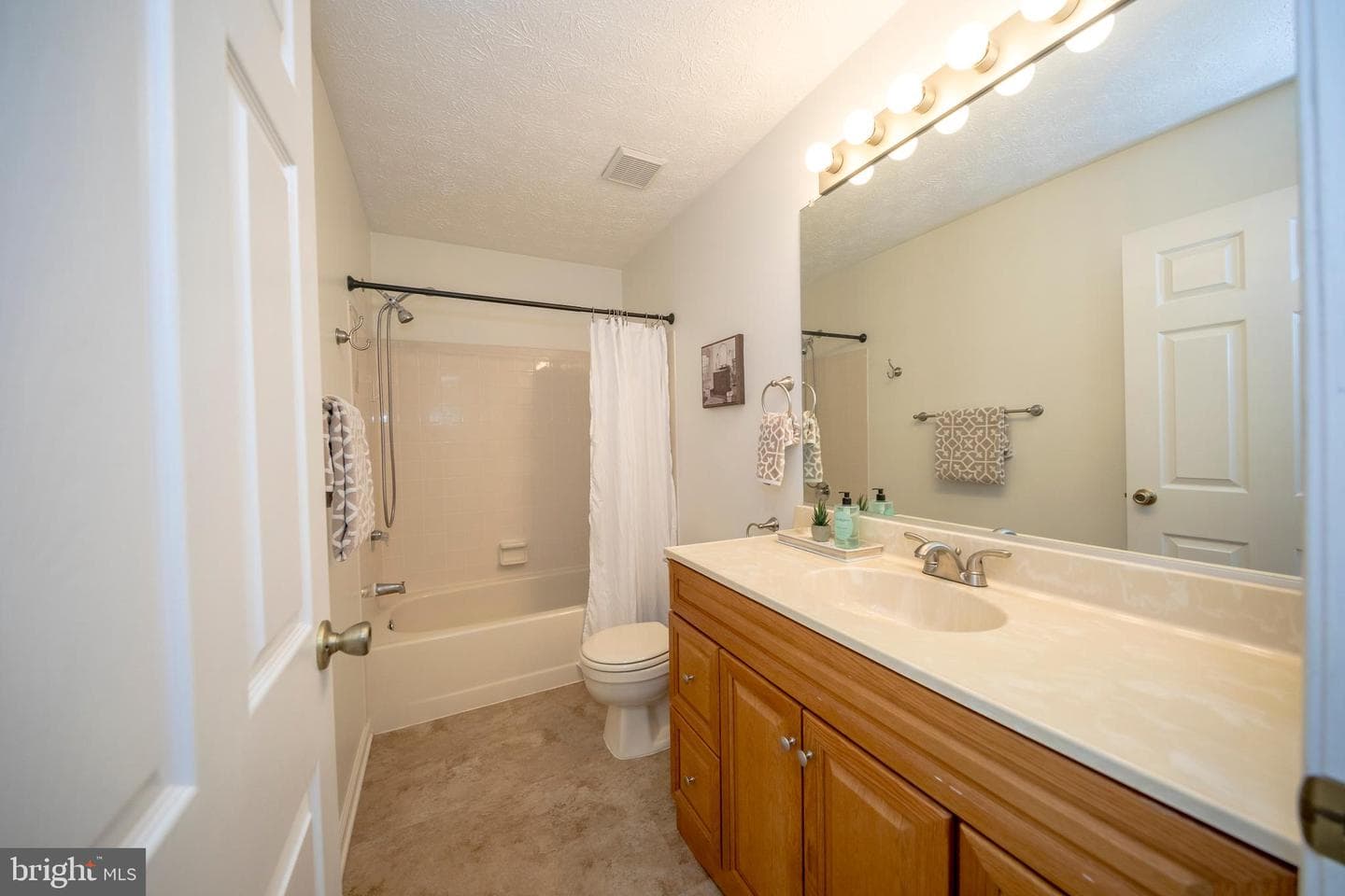 2802 Haddaway Court photo 34