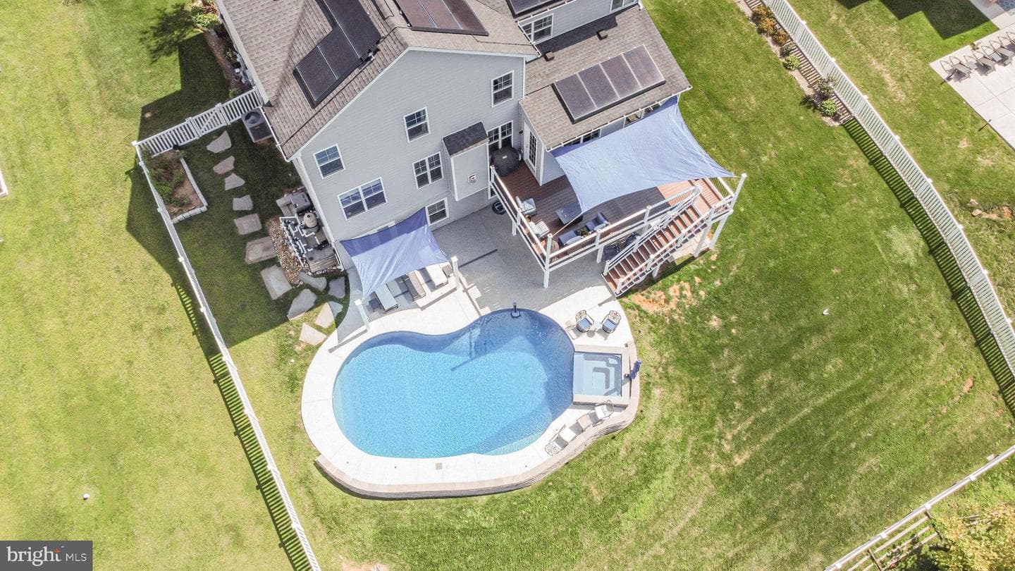 724 Montravel Court photo 58