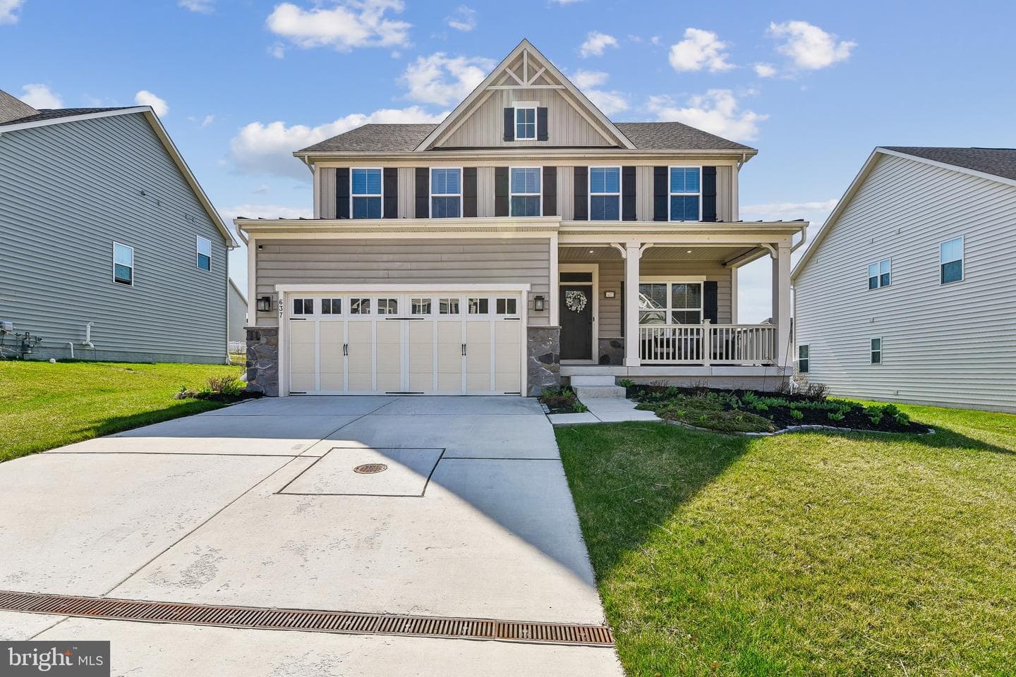 637 Iron Road photo 1