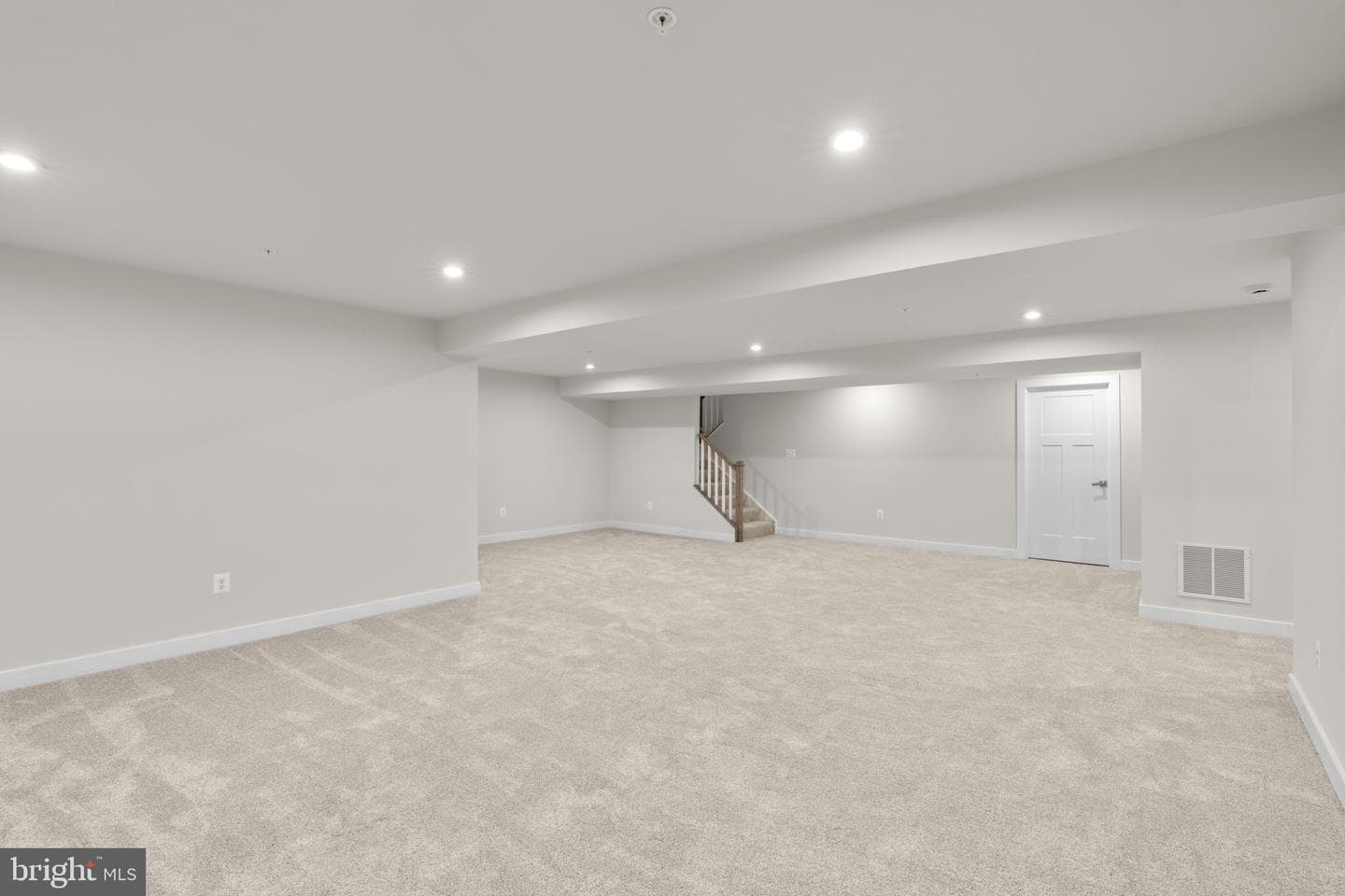 747 Sagebrush Loop photo 34