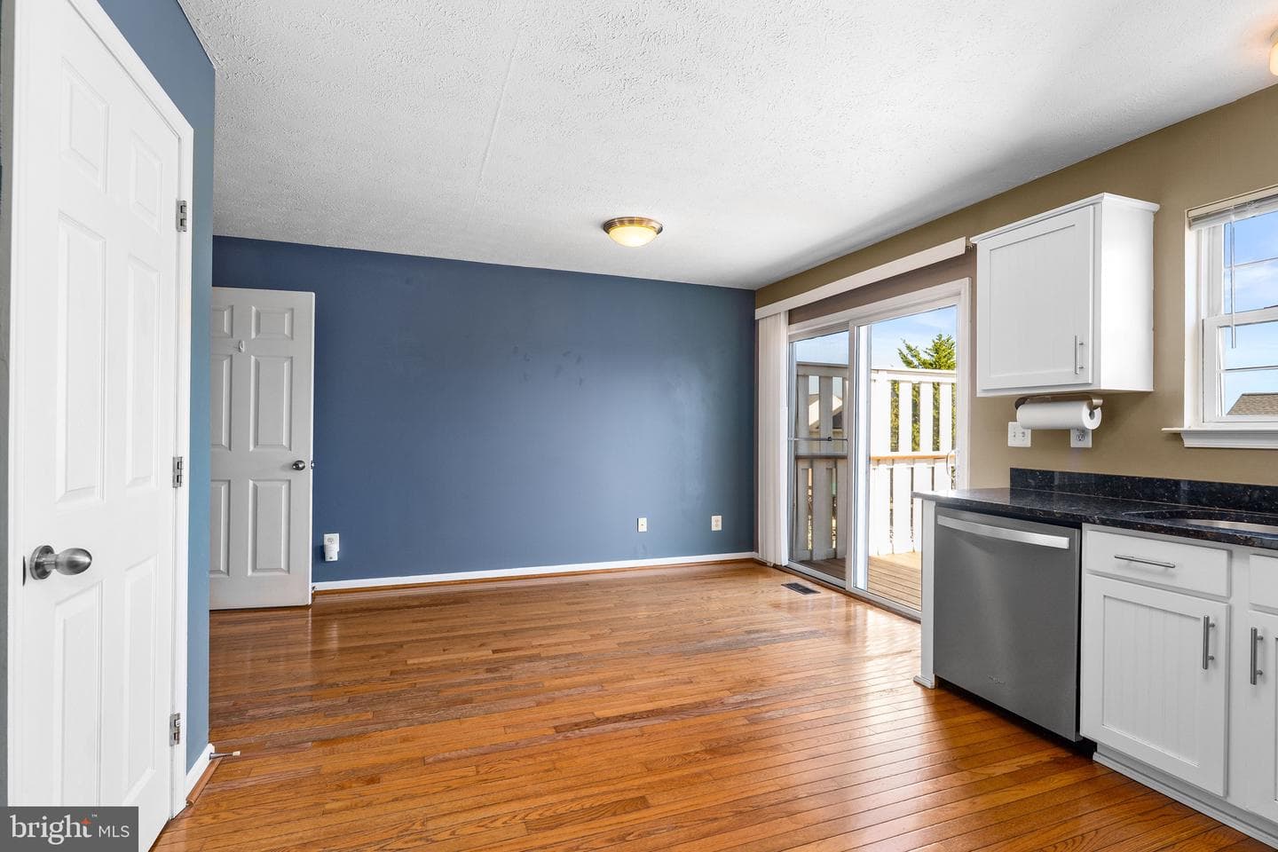 1116 Walnut Hill Court photo 10