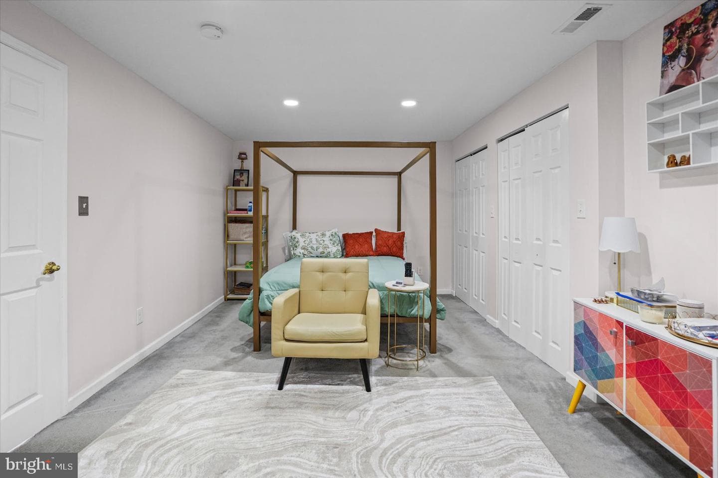 41 Saturn Drive photo 16