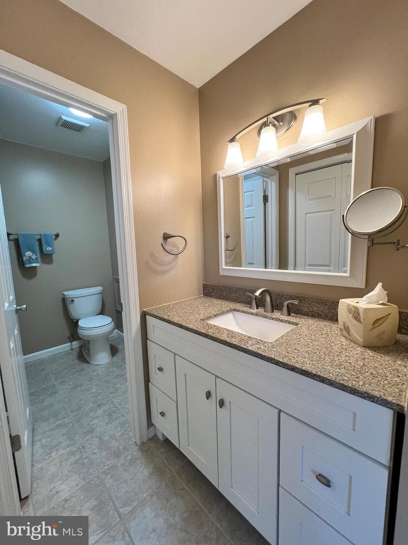 400 Chadford Court photo 19