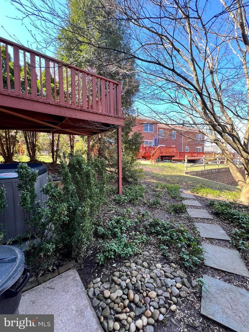 400 Chadford Court photo 28