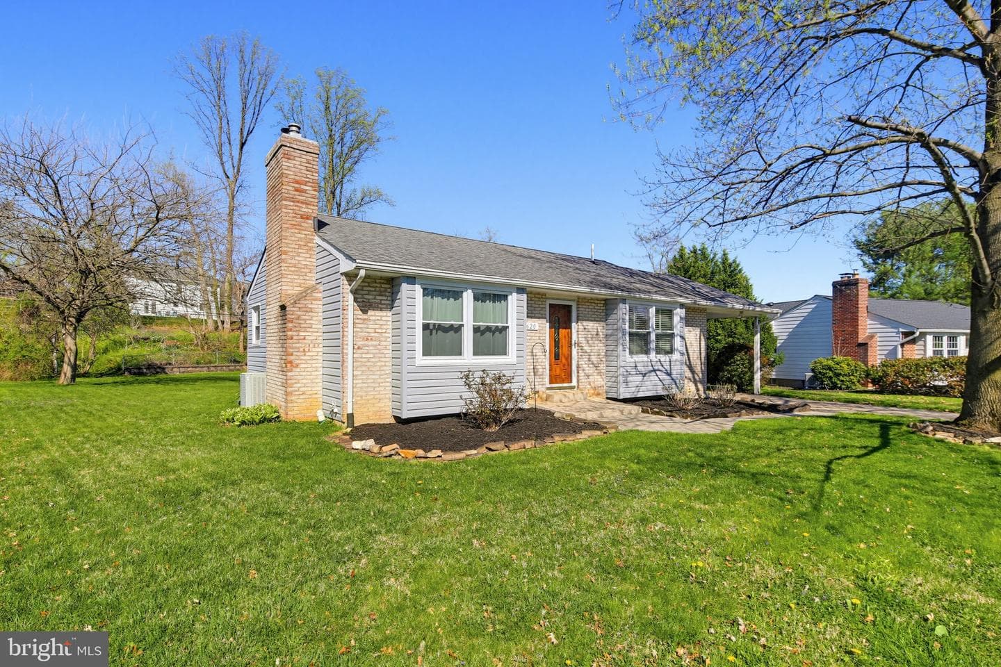 620 Lee Way